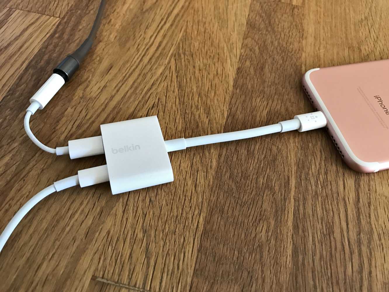 Iphone не заряжается от оригинального кабеля